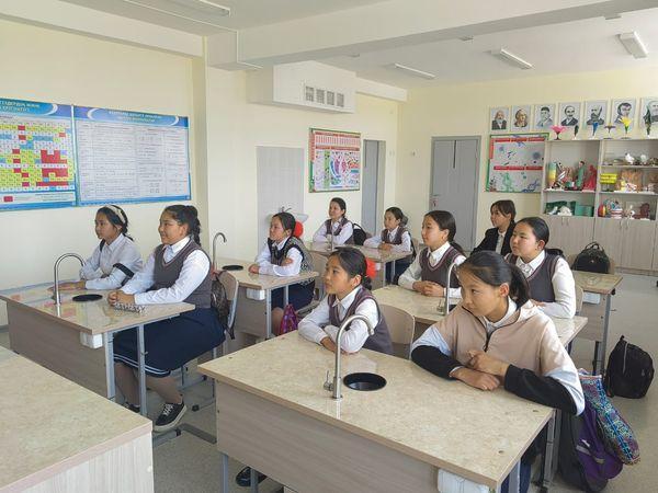 «Үлкенге құрмет, кішіге ізет »